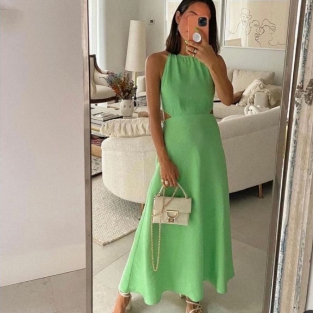 Elegant Green Halter Maxi Dress